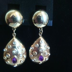 CLIP ON TEAR DROP EARRINGS